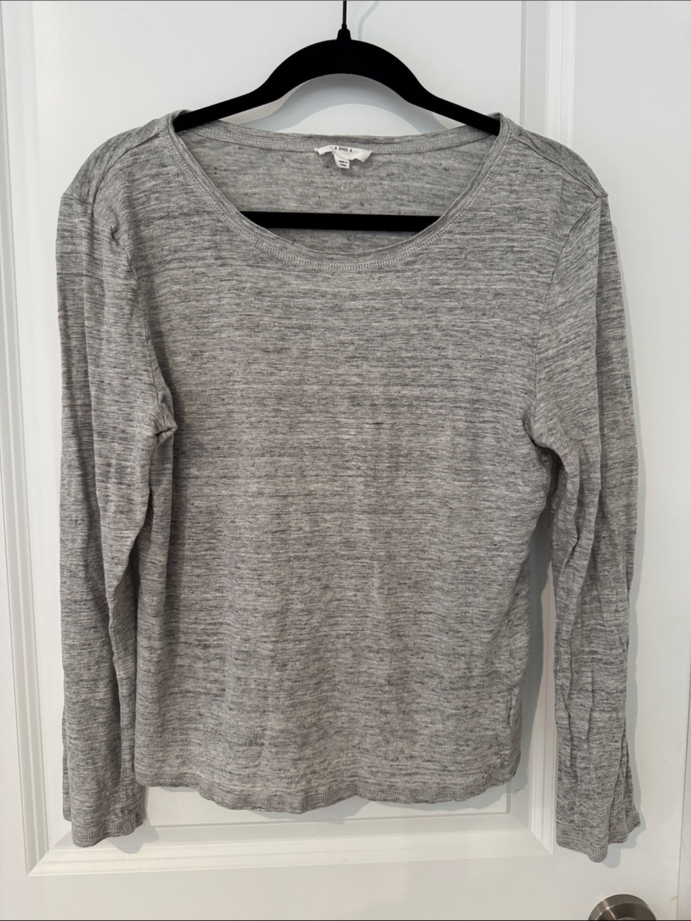 Women's Heather Gray Long-Sleeve Crewneck Tee